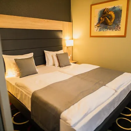 Garden Wellness és Konferencia Hotel 4*