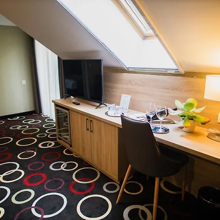 Garden Wellness Es Konferencia 4*