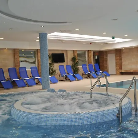 Garden Wellness Es Konferencia 4*