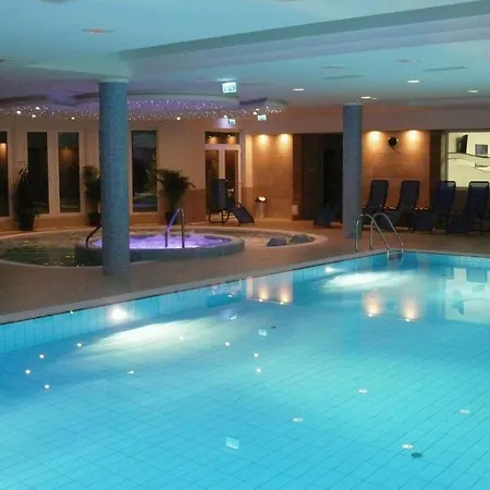Garden Wellness Es Konferencia فندق سولنوك