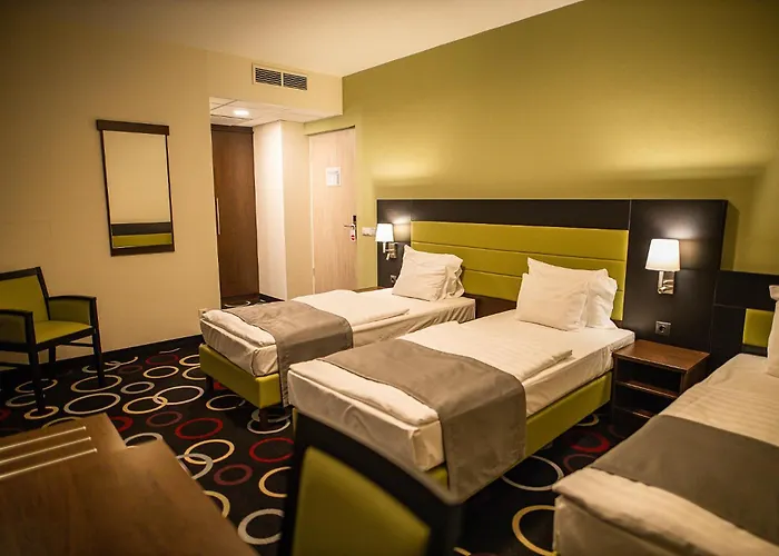 Hotel Garden Wellness Es Konferencia