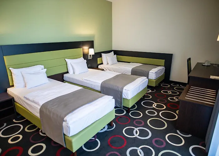 Garden Wellness Es Konferencia Hotel 4*