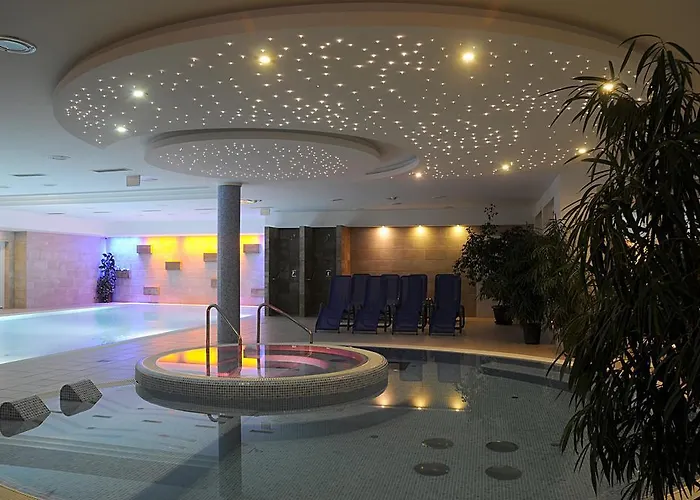 Garden Wellness Es Konferencia Hotel Szolnok