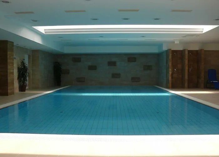 Garden Wellness Es Konferencia Hotel Szolnok