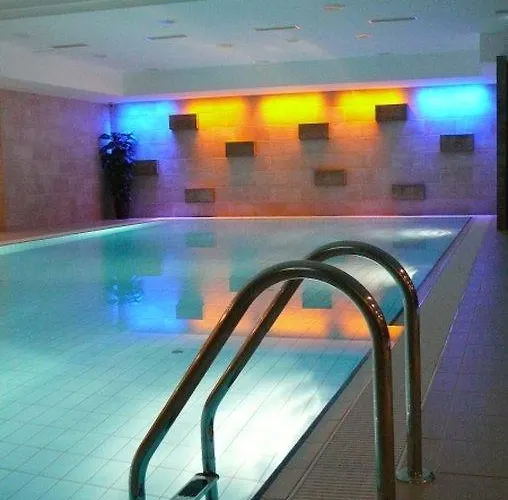 Garden Wellness Es Konferencia Hotel
