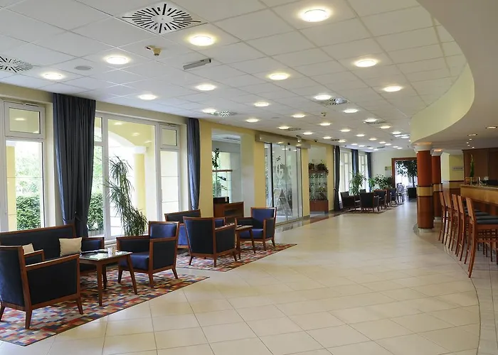 Garden Wellness Es Konferencia 4* Szolnok