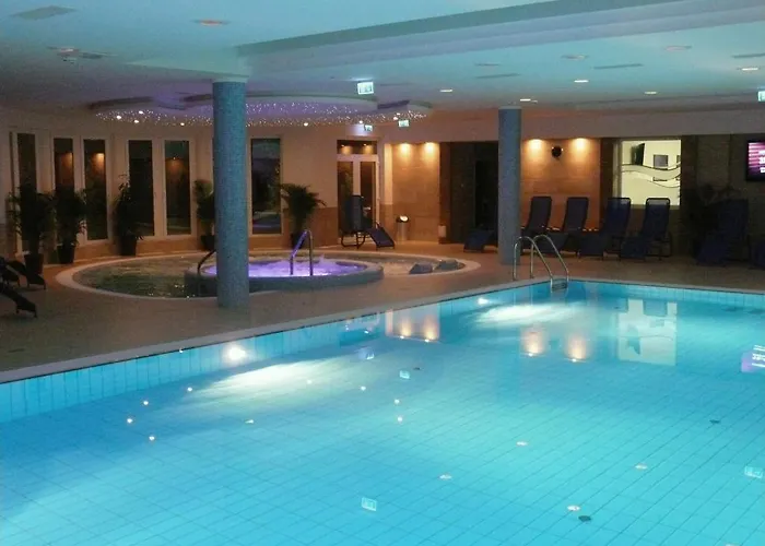Garden Wellness Es Konferencia Hotel Szolnok