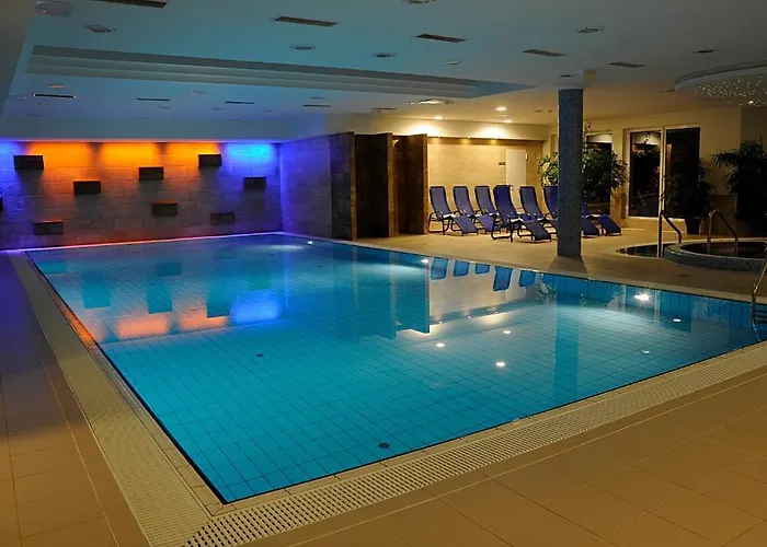 Garden Wellness Es Konferencia Hotel