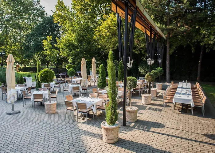Garden Wellness Es Konferencia 4* Szolnok